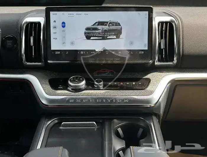 تتوفر فئات فورد اكسبديشين 2025 اصفار لمبيعات النقد والبنوك 26