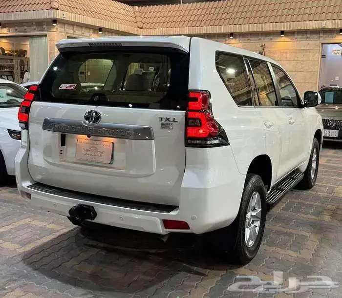 للبيع تويوتا برادو TXL 2023 دبل سعودي 6 سلندر مخزززنة 15