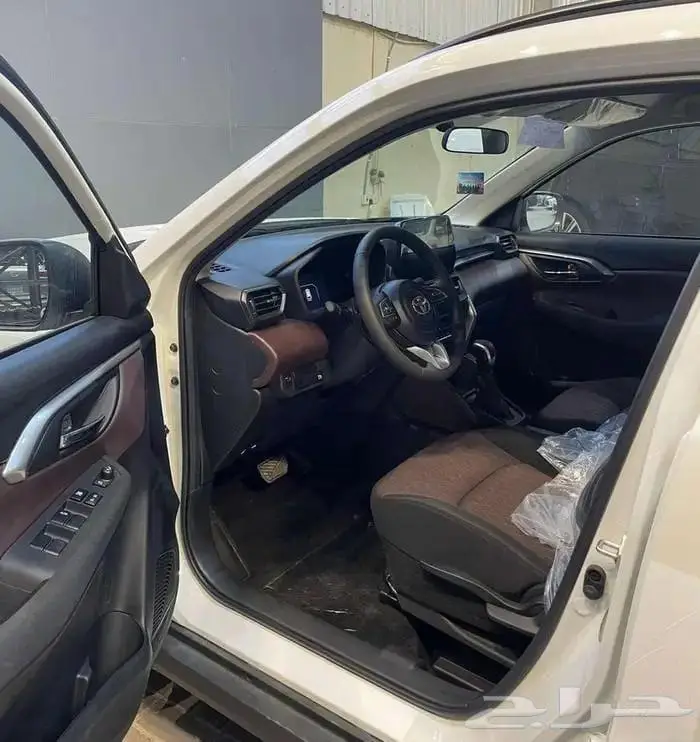 تويوتا اوربان كروزر ستاندر 2026 ايجار منتهي بالتمليك اقساط 5