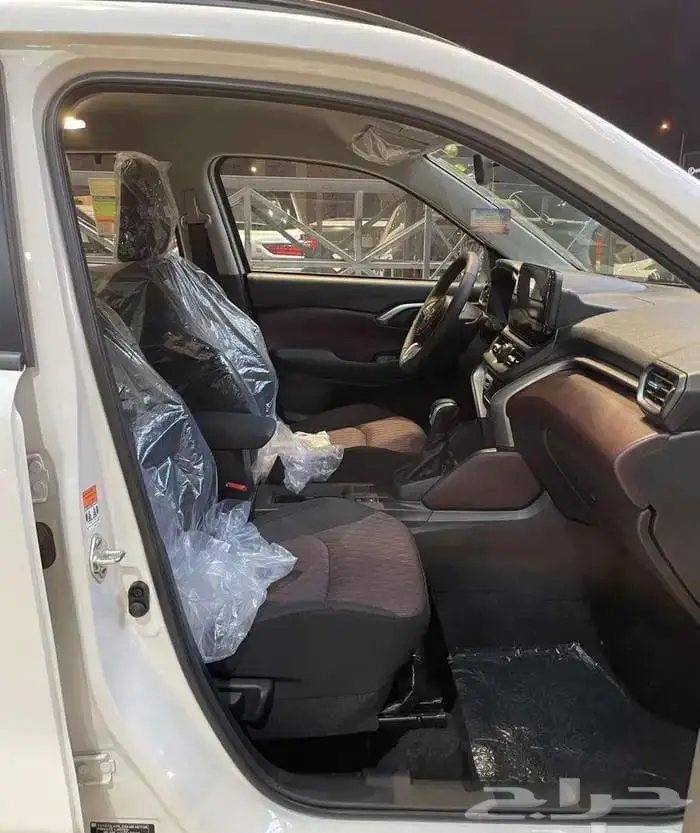 تويوتا اوربان كروزر ستاندر 2026 ايجار منتهي بالتمليك اقساط 8