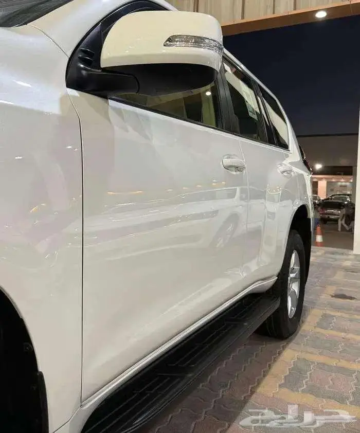 للبيع تويوتا برادو TXL 2023 دبل سعودي 6 سلندر مخزززنة 10