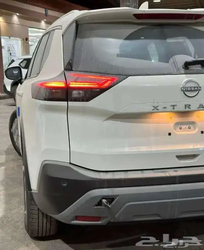 نيسان اكستريل استاندر 5 او 7 راكب 2025 13