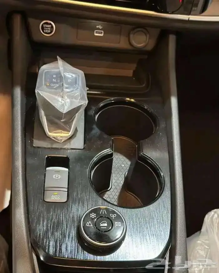 نيسان اكستريل استاندر 5 او 7 راكب 2025 10