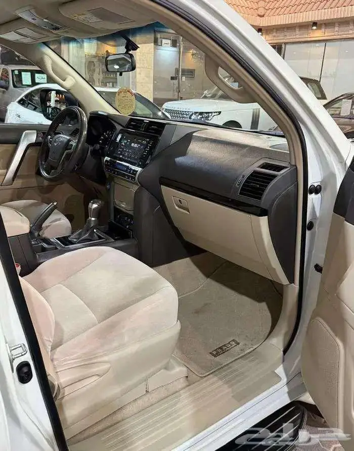 للبيع تويوتا برادو TXL 2023 دبل سعودي 6 سلندر مخزززنة 42