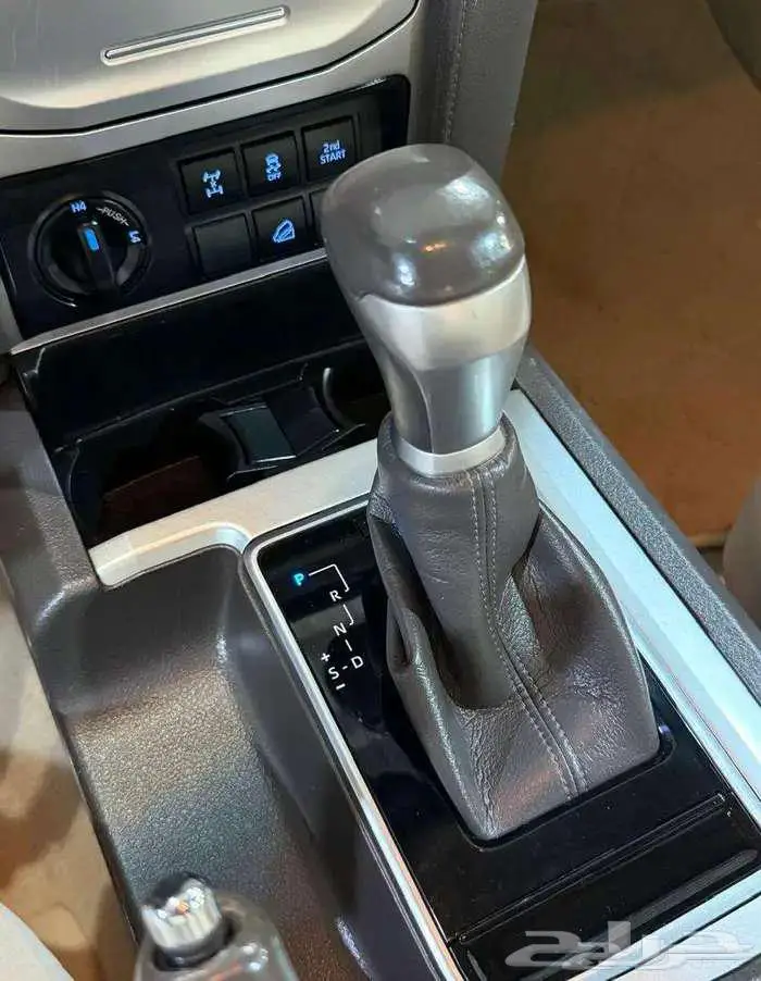 للبيع تويوتا برادو TXL 2023 دبل سعودي 6 سلندر مخزززنة 38