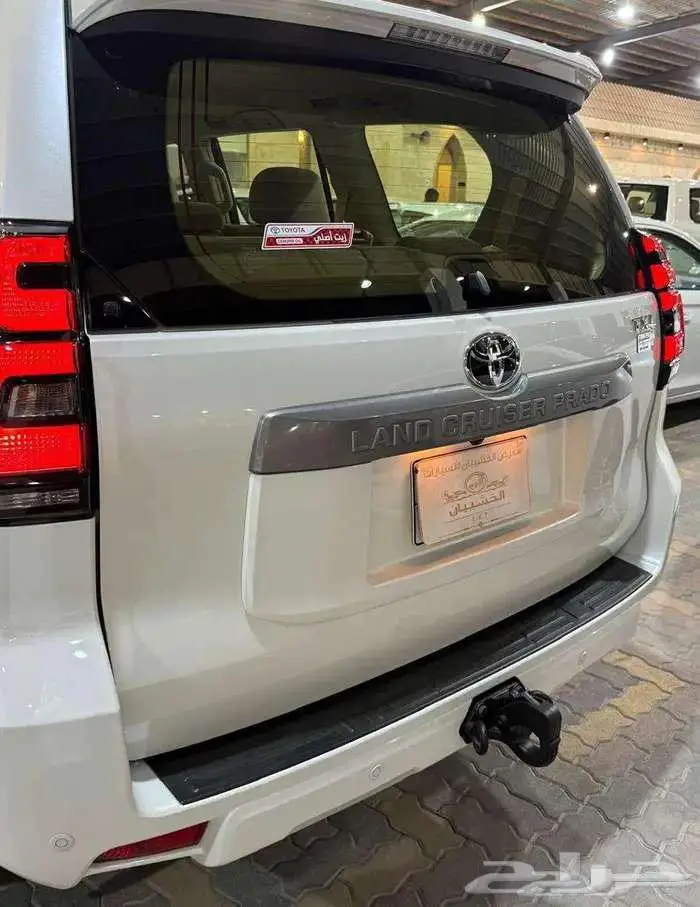 للبيع تويوتا برادو TXL 2023 دبل سعودي 6 سلندر مخزززنة 18