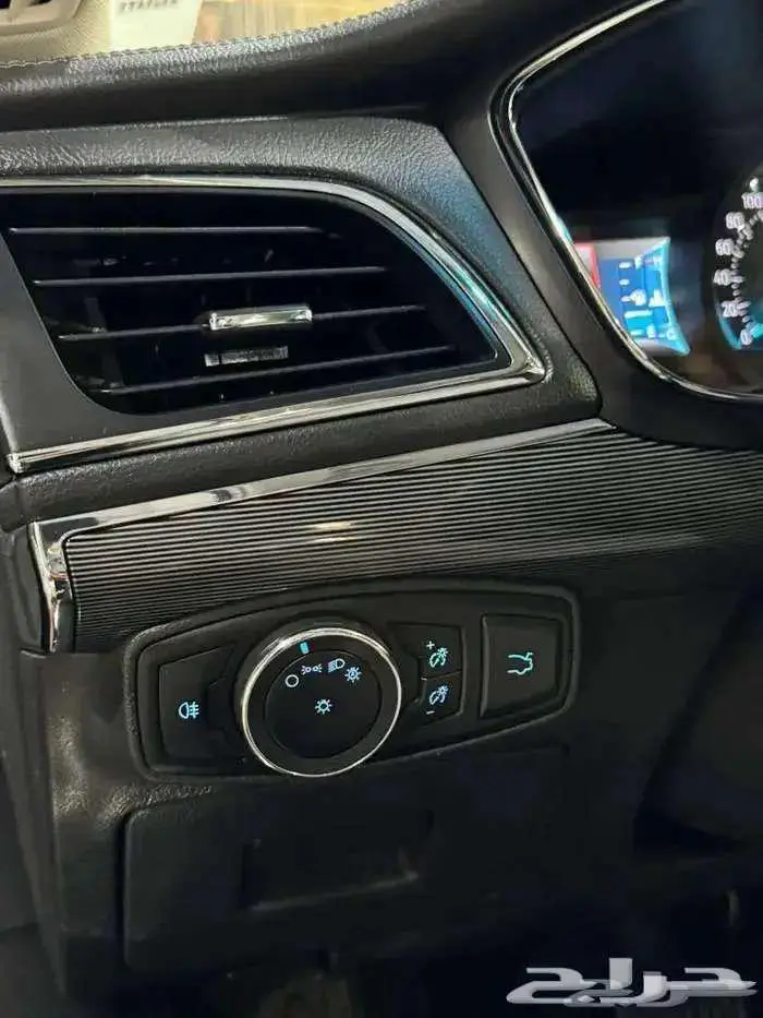 للبيع فورد تورس 2022 امبيانتي سعودي مخزززنه عداد 15 الف فقط 28