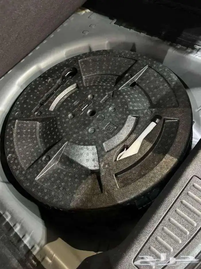 للبيع فورد تورس 2022 امبيانتي سعودي مخزززنه عداد 15 الف فقط 52