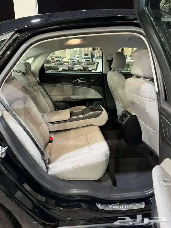 للبيع فورد تورس 2022 امبيانتي سعودي مخزززنه عداد 15 الف فقط 49