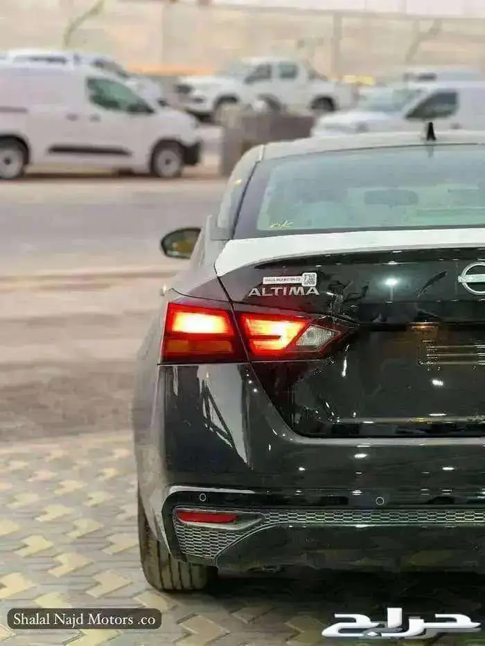 نيسان التيما ستاندر 2025 4