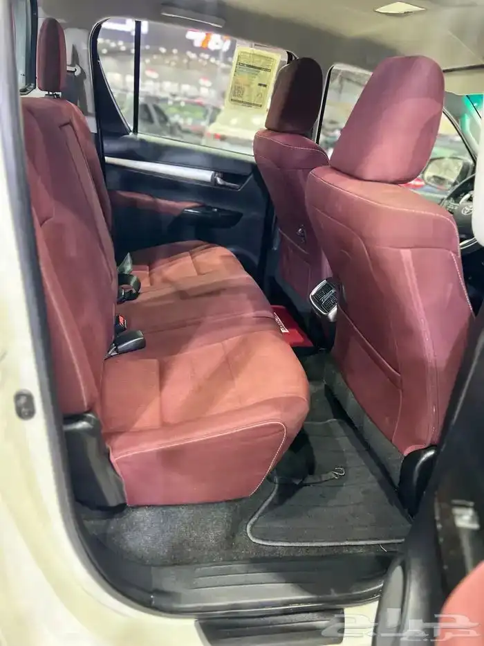 تويوتا هايلوكس 2017 سعودي فل كامل ماشي 304 الف 14