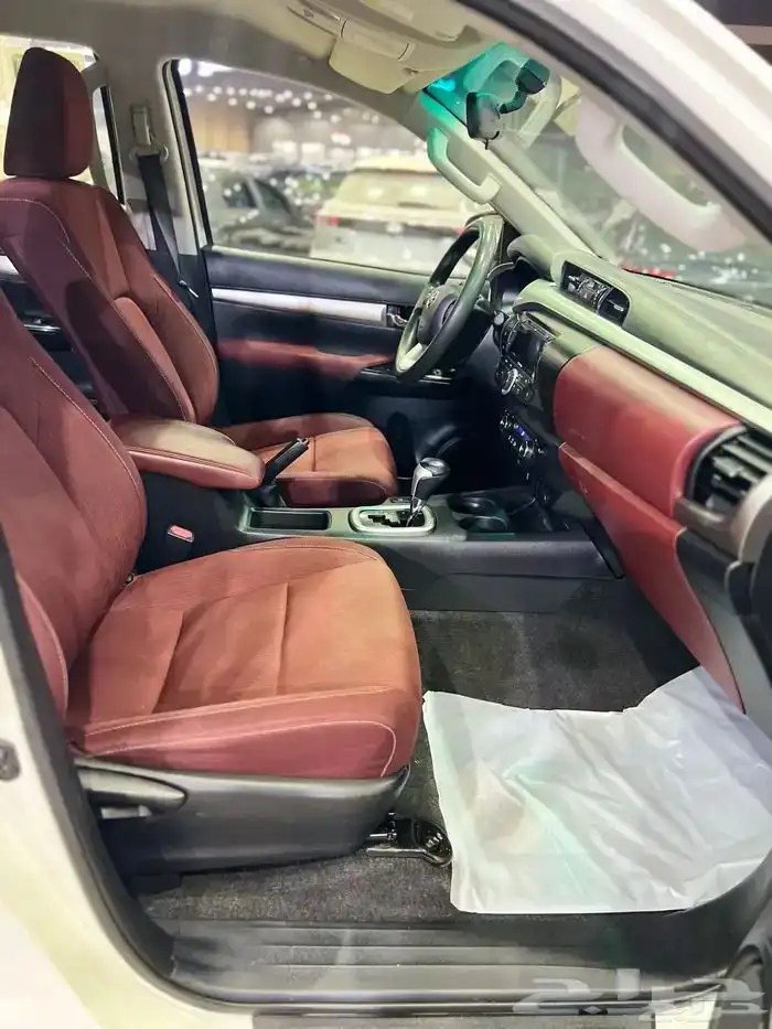 تويوتا هايلوكس 2017 سعودي فل كامل ماشي 304 الف 13