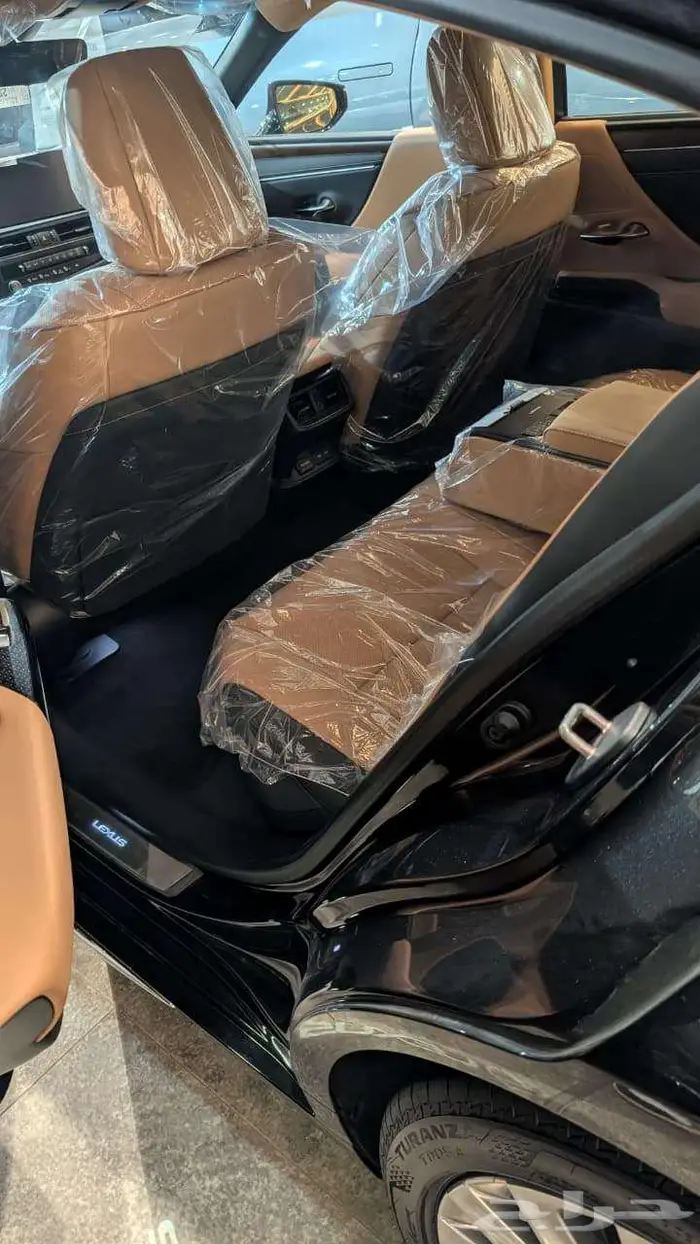 لكزس ES350 فئة CC 2025 6
