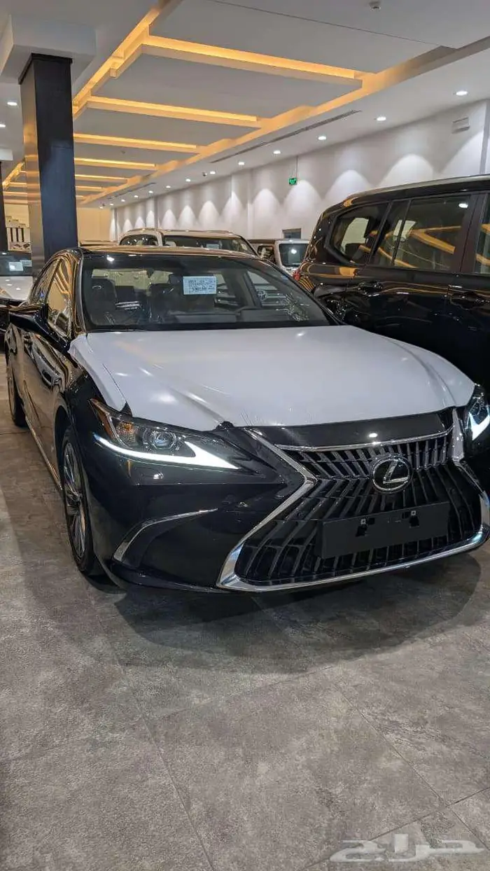لكزس ES350 فئة CC 2025 1