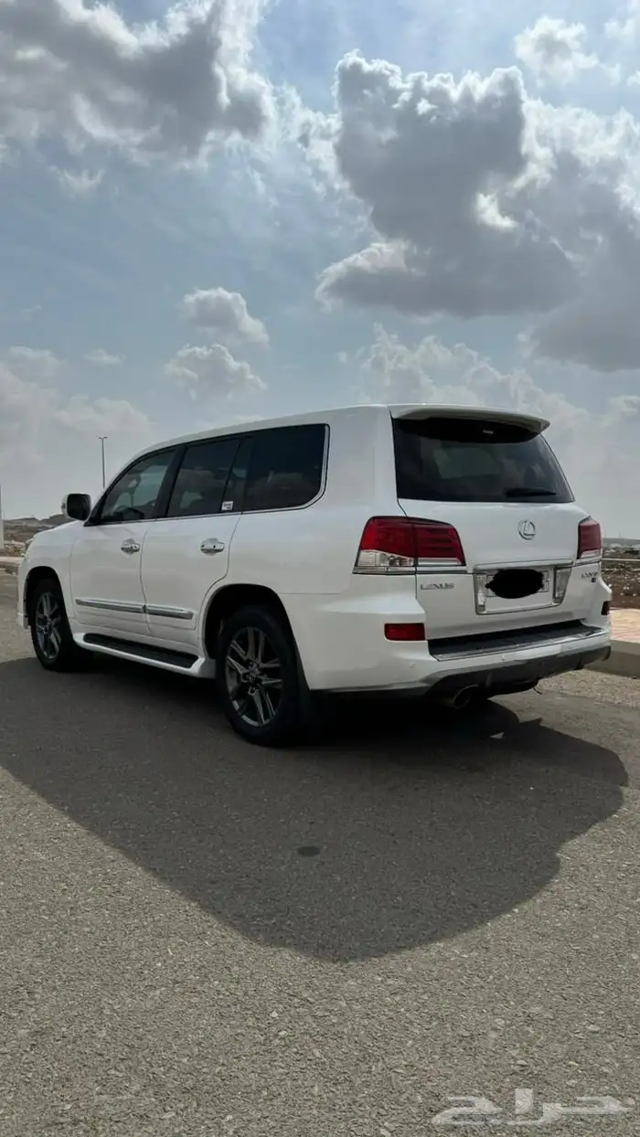 جيب لكزس 570 للبيع 2