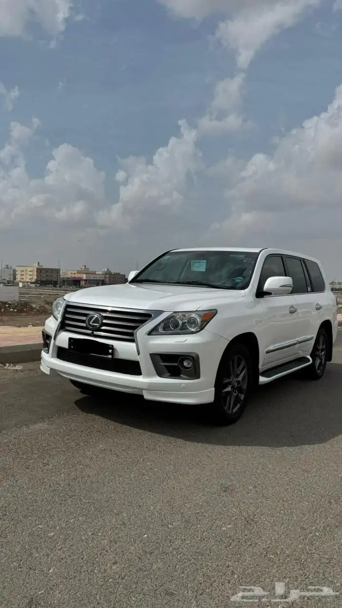 جيب لكزس 570 للبيع 1