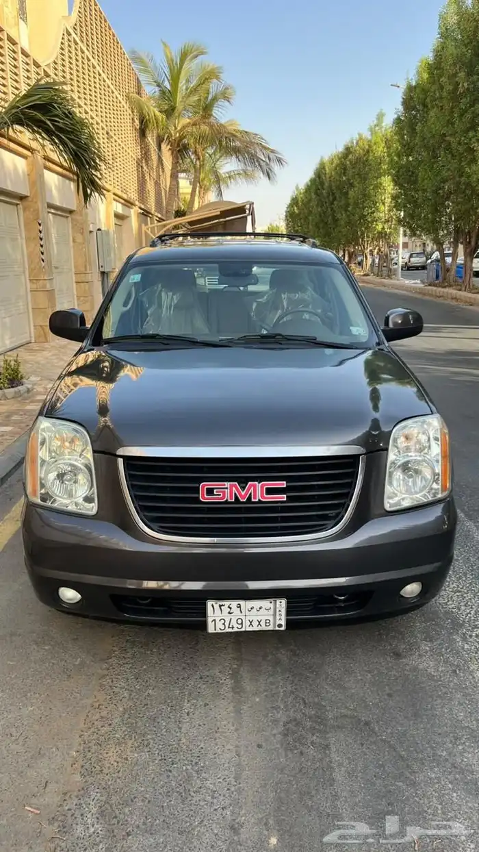 جمس يوكون قصير بحالة ممتازة 2011 13