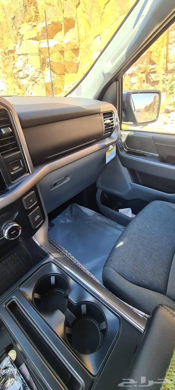 فورد F-150 xlt 2024 v8 4