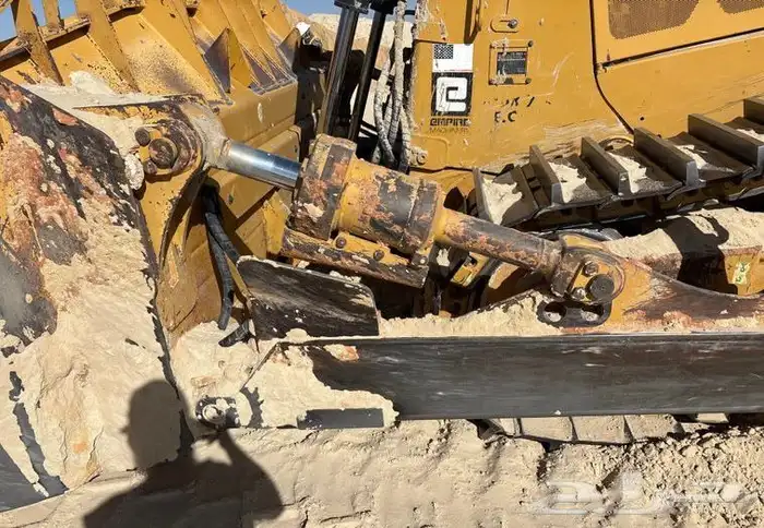 للبيع بلدوزر كتربلر حجم  D8T موديل 2017 8