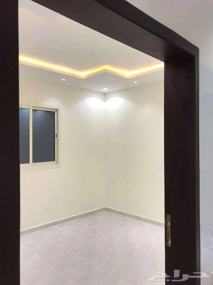 شقة للإيجار في حي الجنادرية   المعالي (الدور الأول درج) 1