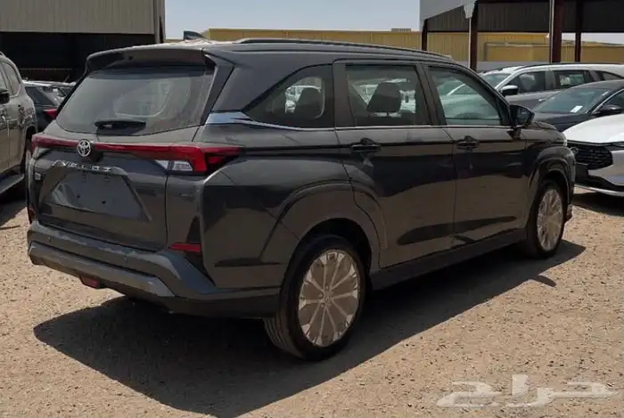 تويوتا فيلوز 2025 GLX 1