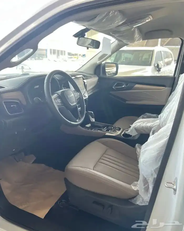 ايسوزو MUX 2025 فل كامل 5