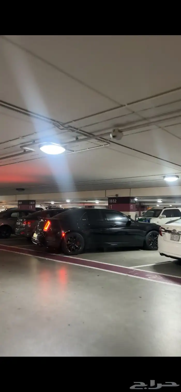 كرايسلر 2015 اكزكتيف V8 4