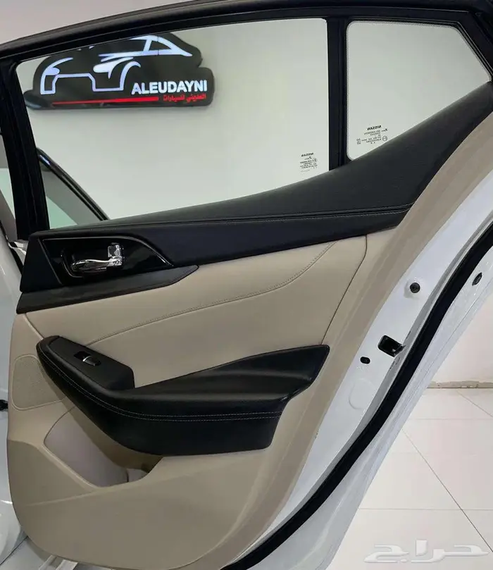 نيسان مكسيما SV 2022 25