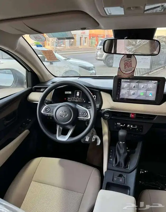 تويوتا يارس 1.3 y ستاندر بنزين 2026 5