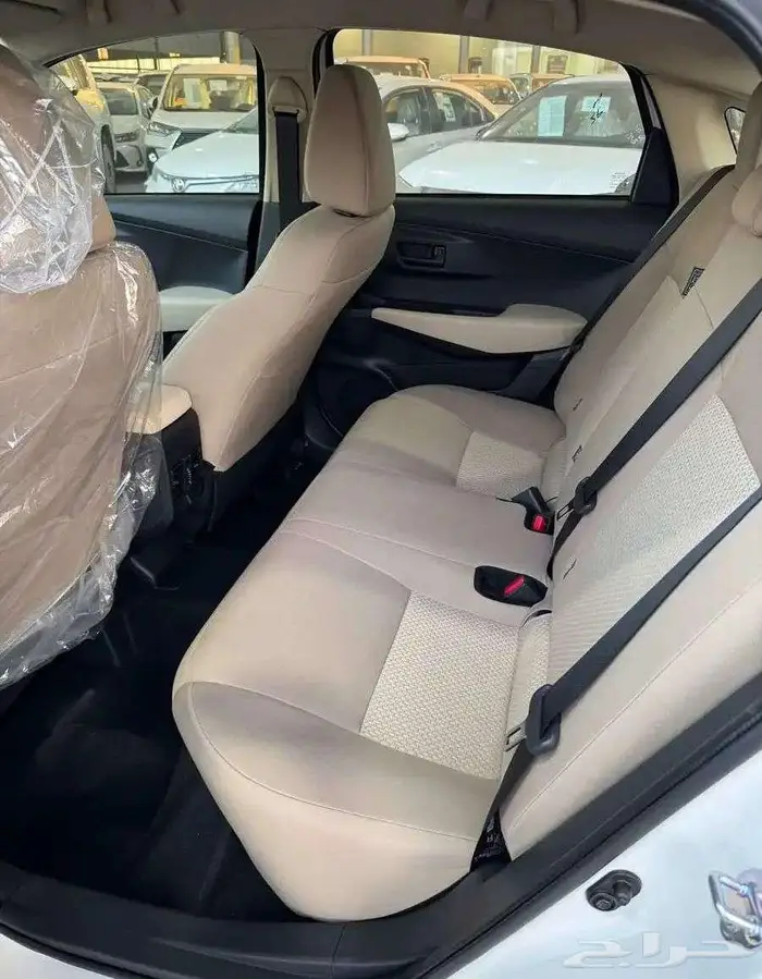 تويوتا يارس 1.3 y ستاندر بنزين 2026 7