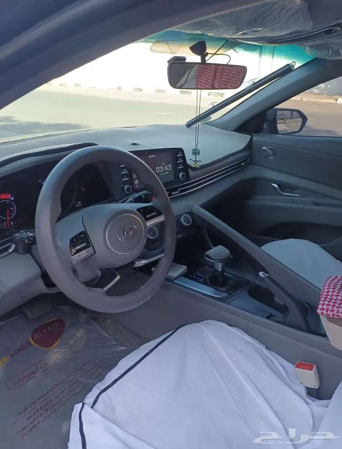 هونداي اللنترا 2023 للبيع 4