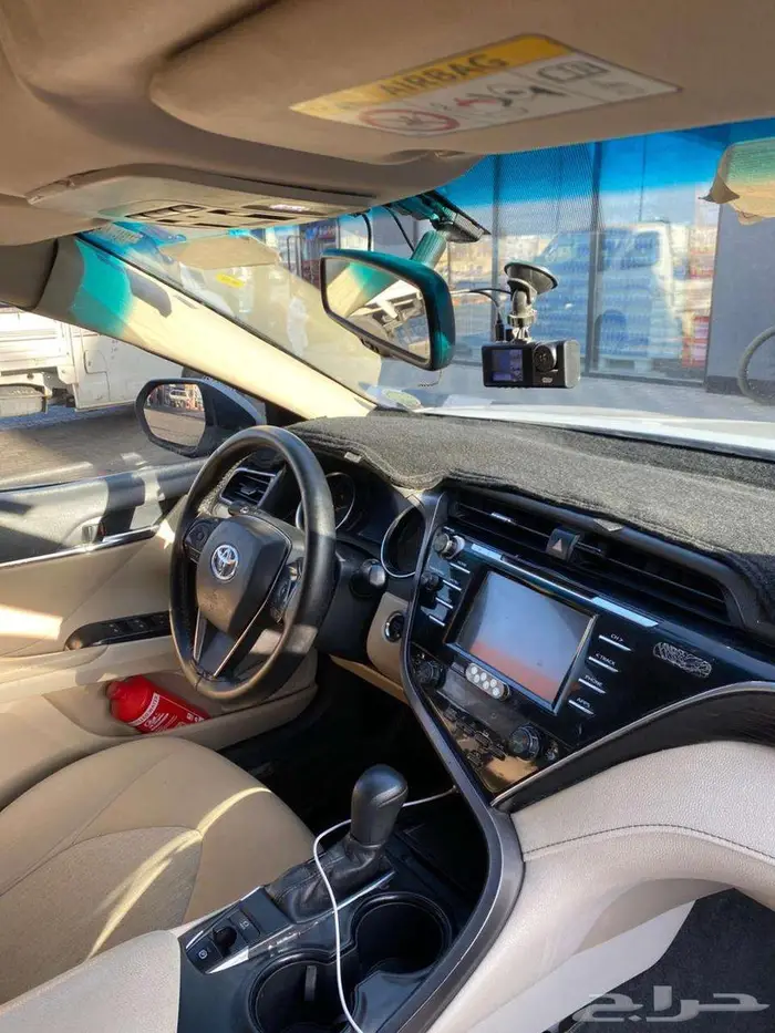 تايوتا كامري فل كامل بنزين 2018 5