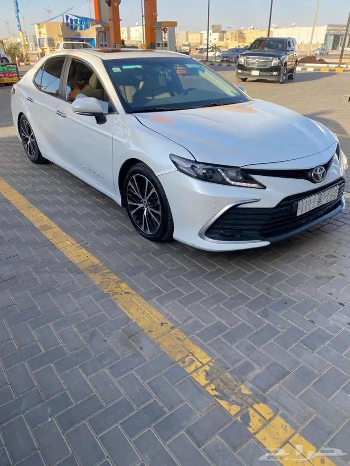 تايوتا كامري فل كامل بنزين 2018 1