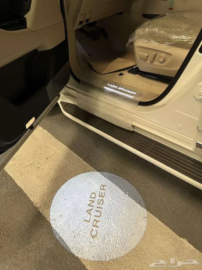 لاند كروزر GXR-L3 -بنزين 2026 10