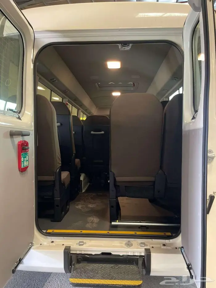 تويوتا كوستر ديزل 2.8 اوتوماتيك 2025 4