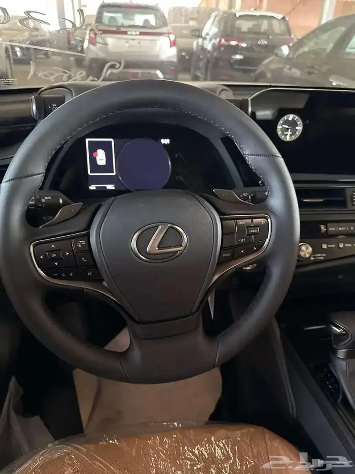 لكزس ES250 موديل 2025 عرض 50 50 بدون ربح 6