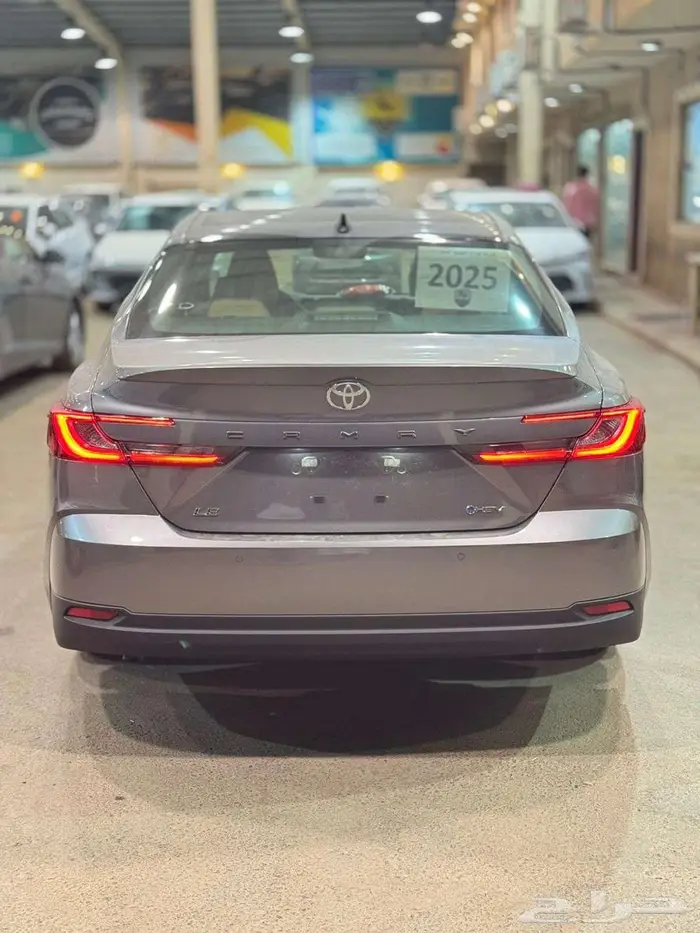 تويوتا كامري LE هايبرد 2025-سعودي 3