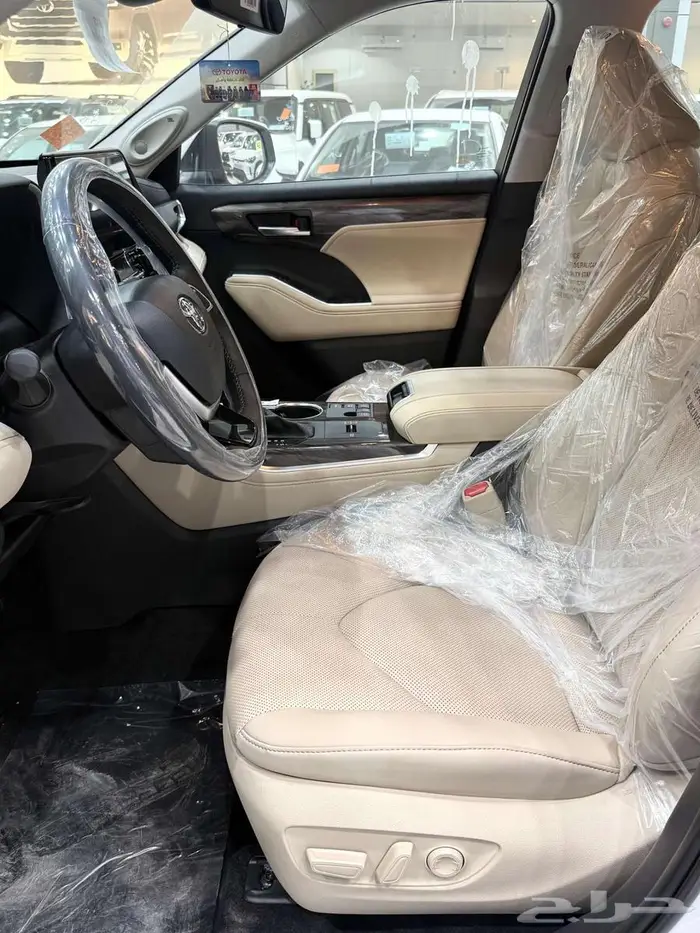 تويوتا هايلاندر ( LIMITED ) فل كامل موديل 2025 أقل الأسعار 10