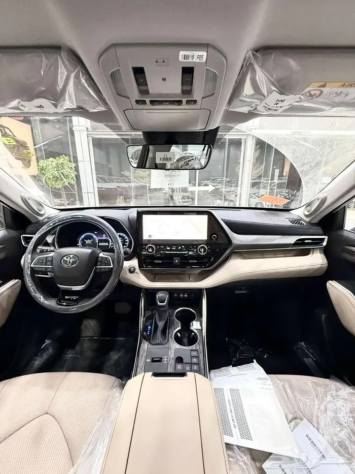 تويوتا هايلاندر ( LIMITED ) فل كامل موديل 2025 أقل الأسعار 28