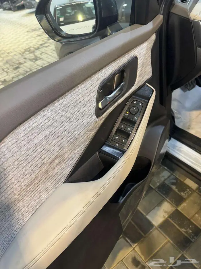 نيسان اكس تريل 7-5 مقاعد 2025 السعر 10