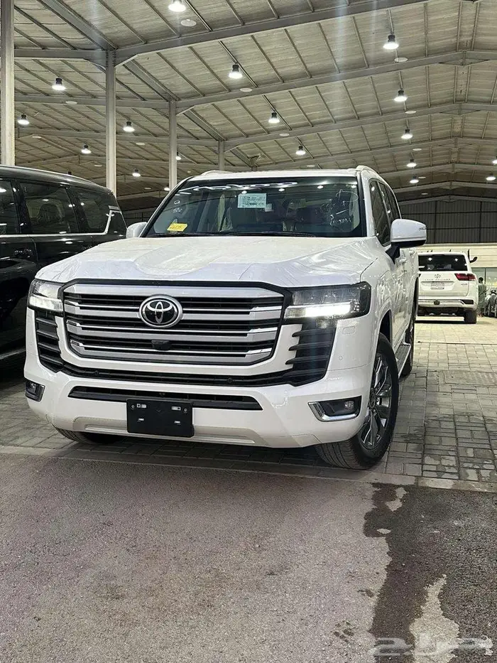 تويوتا لاندكروزر GXR 4 بنزين 2025 سعودي اقل الاسعار 1