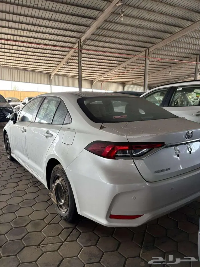 تويوتا كورولا استندر 2.0 موديل 2026 كاش واقساط 3