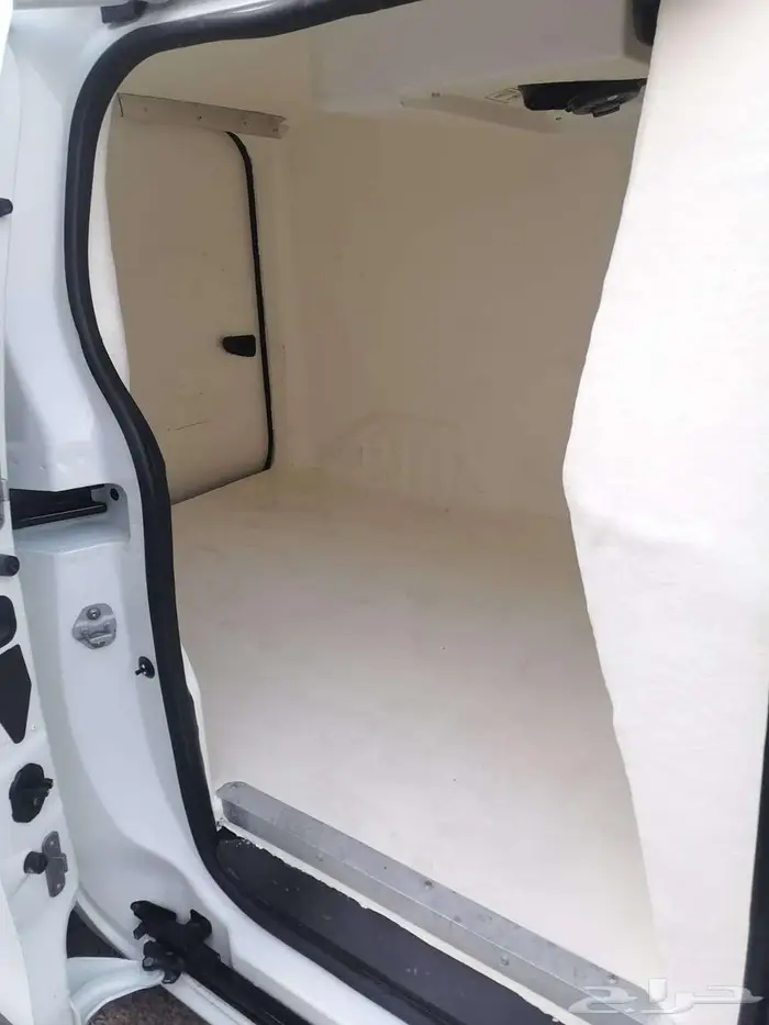 للبيع رينو دوكرفان ثلاحه الموديل 2021 بحالة ممتازة جدا 15