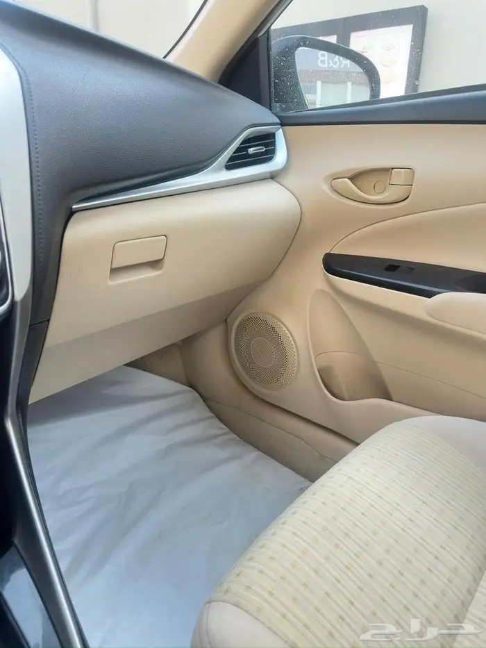 تويوتا يارس 2020 9