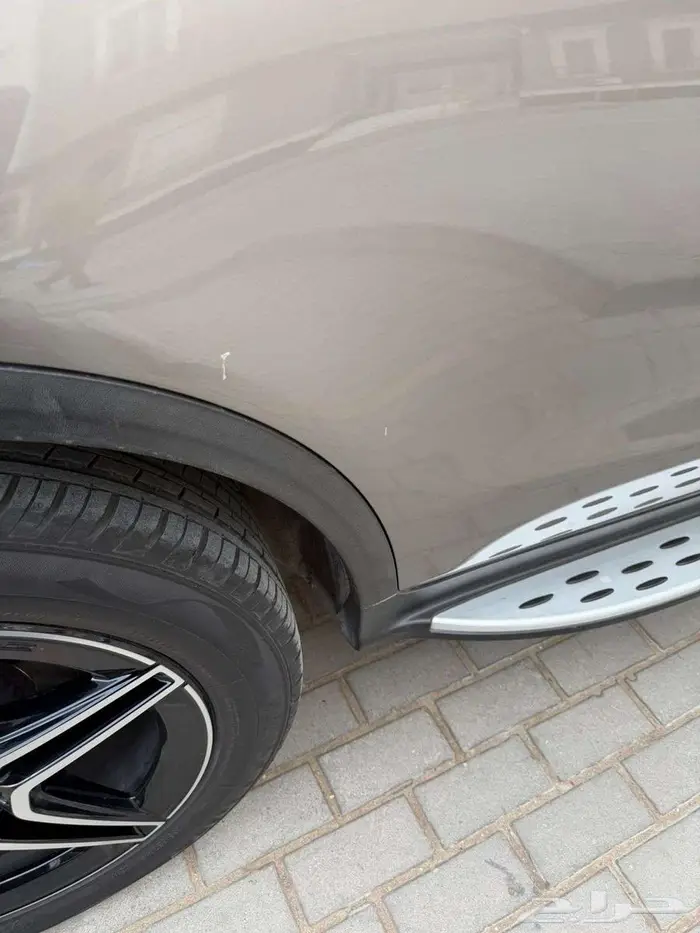 مرسيدس GLC 200 فل كامل AMG Kit موديل 2020 مستعمل للبيع 3