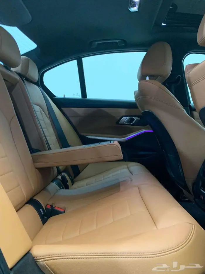 بي ام دبليو 330i 2021 22