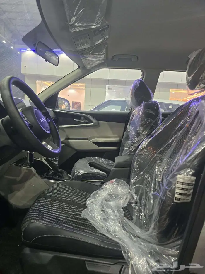 كيا كارينز استاندر شاشة وكاميرا موديل 2025 عروض نهاية العام 16