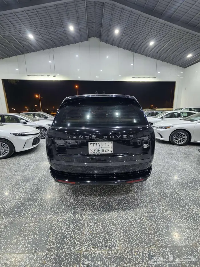 لاند روفر اوتو غرافي 2023 بلاك اديشن خليجي 3