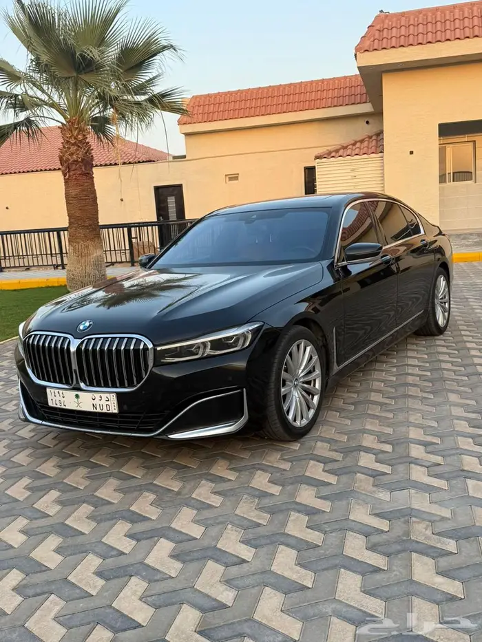 بي ام دبليو 730Li   2022 2