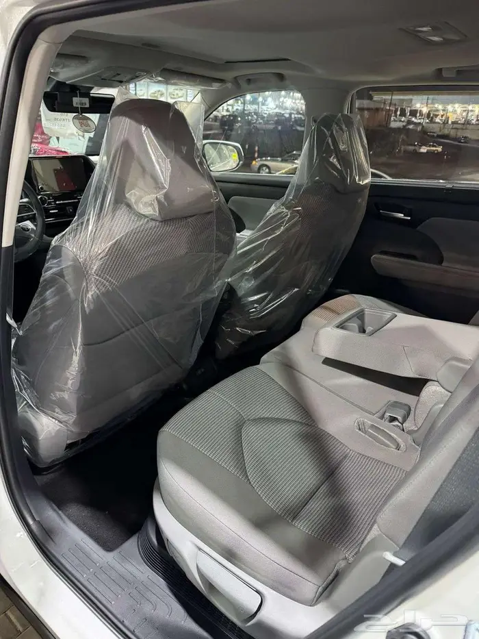 تويوتا هايلاندر GLE نص فل م 2025 - سعودي 4